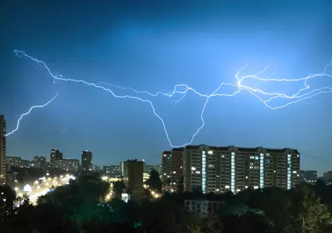 PREVIZIUNI APOCALIPTICE! "Vin dezastrele naturale! Vor lovi planeta peste o lună!"