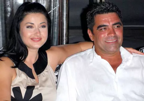 Gabriela Cristea şi Marcel Toader vor fi naşi. Află ce cântăreaţa vor cununa! 