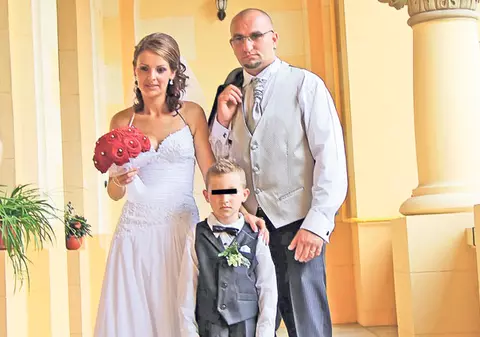 Găsită fără viață în WC-ul salonului 