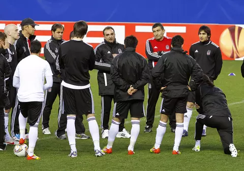 Lovitură de teatru în Turcia! Beşiktaş Istanbul, suspendată pentru un an din toate competiţiile europene