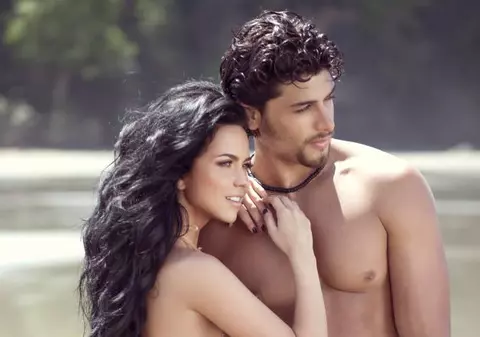 INNA, în braţele fostului iubit al MADONNEI! Uite ce FIERBINTE se ating cei doi | VIDEO