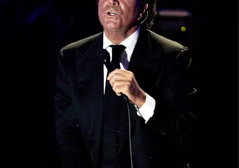 Prinde ultima reducere la bilete la JULIO ILGESIAS şi OST FST!