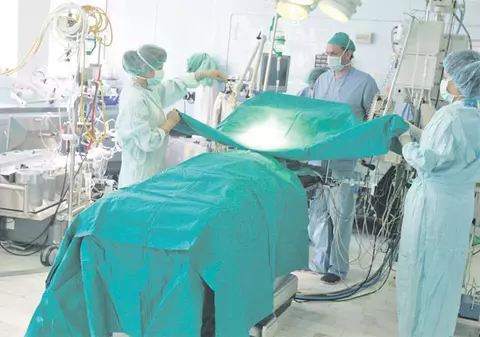 Conversaţie halucinantă cu doi români dispuşi să-şi vândă rinichii | AUDIO