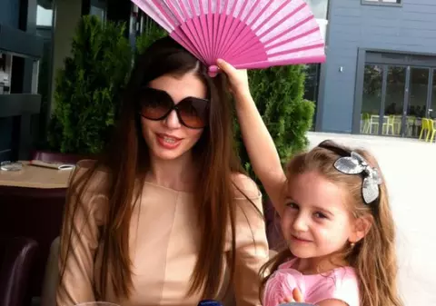 MONICA GABOR "URLĂ" de dorul IRINUCĂI! E incredibil cum vrea să-l îmbuneze pe IRINEL COLUMBEANU