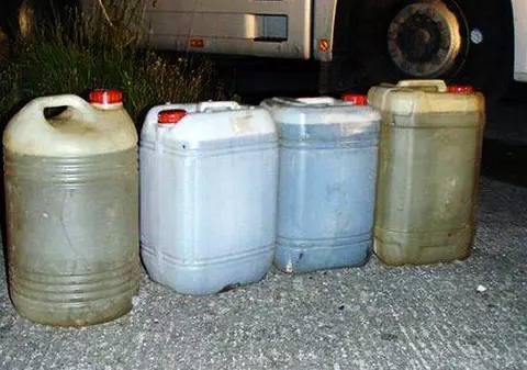 Amenzi pentru comercializarea de motorină şi benzină neconformă 