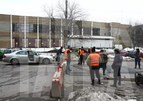 Cu viteza melcului la metroul din Drumul Taberei