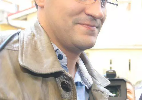 Iată care vedete SUNT DE PARTEA LUI Şerban Huidu şi care sunt cele care îl PUN LA ZID, după tragedia din 2011! 