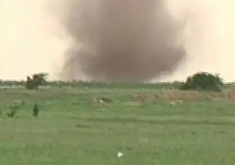 "E imposibil, asta NU SE POATE ÎNTÂMPLA ÎN ROMÂNIA!" Fenomenul meteo care a îngrozit un sat din Brăila | VIDEO incredibil