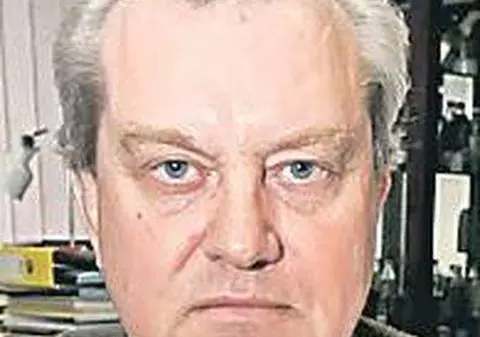 Prof. Mencinicopschi mărturiseşte: ”Toţi colegii mă credeau un tocilar”