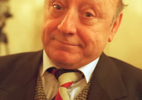 MARIN MORARU: "Sunt un romantic sensibil"