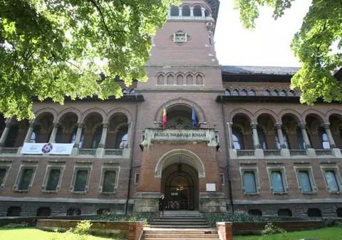 Salonul de Fotografie Bucureşti vine la Muzeul Ţăranului Român