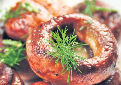 Minitarte cu ciuperci