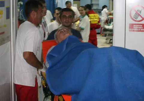 Avocatul lui Adrian Năstase: "Poliţistul salvator s-a luptat cu fostul premier, ca sa-i ia pistolul, după ce se împuşcase deja"