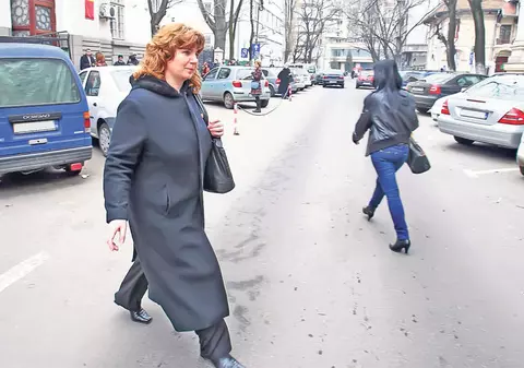 Grefiera Andreea Bârlea e oficial fata lui Adrian Păunescu