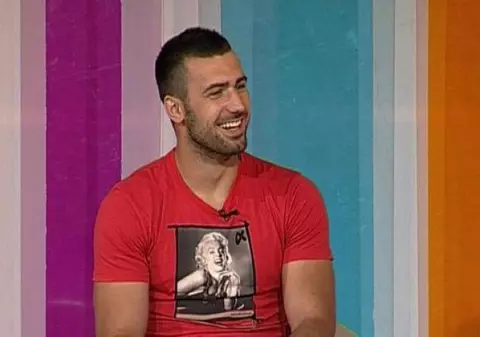 Luptătorul K1 Andrei Stoica despre primele relaţii: "Eram în clasa a V-a şi m-a racolat o fată mai mare"