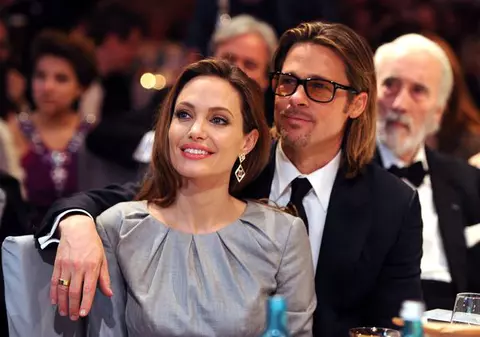 Angelina şi Brad se vor căsători în Marea Britanie