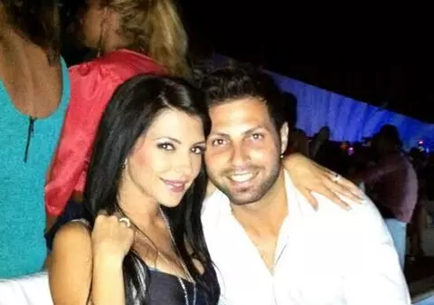 Celia îi face declarații de amor iubitului pe Facebook: "Îmi oferi toată fericirea din lume. Te ador!"