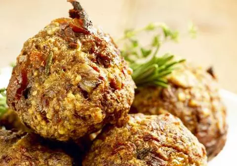 CHIFTELUȚE MARINATE 