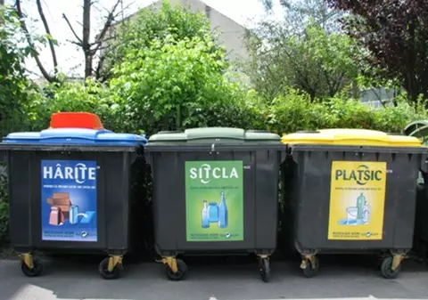 Studiu: 36% dintre bucureşteni nu ştiu de existenţa containerelor stradale de colectare selectivă