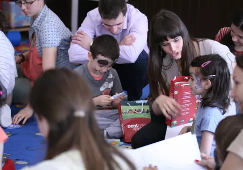 2.000 de euro, de Ziua Copilului, pentru micuţii bolnavi de autism