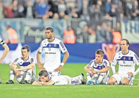 Craiova se ridică din genunchi