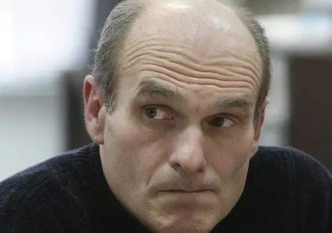 Cristian Tudor Popescu: "Ponta manipulează ordinar situaţia lui Năstase".   