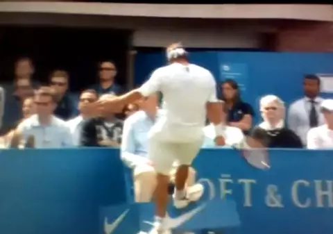 GEST INCREDIBIL! David Nalbandian, descalificat din finala turneului de tenis de la Queen's, după ce A LOVIT UN ARBITRU | VIDEO