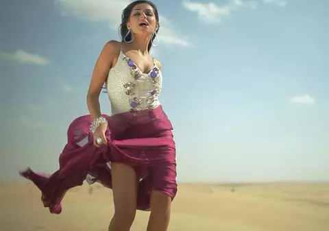 Uite cum se menține în formă Elena de la Mandinga!