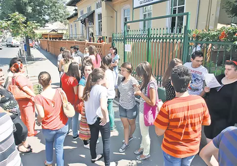 Baremul de corectare a testului la limba şi literatura română e greşit!