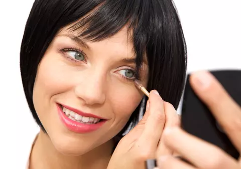 Ştii cum să-ţi păstrezi cosmeticele?