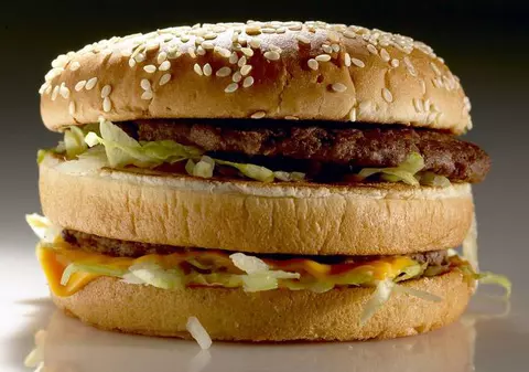 A apărut cel mai scump hamburger din lume. Vezi cât costă delicatesa culinară