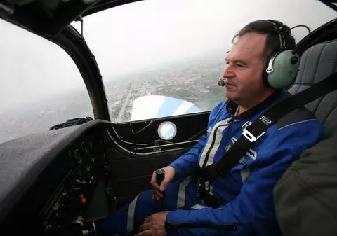 Era ÎMBLÂNZITORUL de AVIOANE. Avea mii de ore de zbor, azi i-a fost dată secunda fatală. Povestea pilotului Lazăr Petru