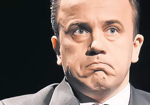 Şeful de la educaţie nu mai conteneşte să se contrazică în declaraţii şi a reuşit să-i bulverseze pe elevi, pe părinţi, dar şi pe profesori!