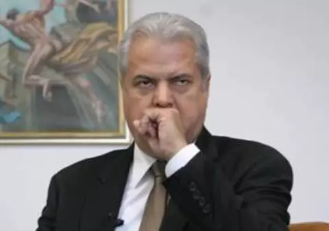 Cine este colegul de celulă al lui Adrian Năstase. Dovada că soarta îți poate râde în nas ... în hohote! 