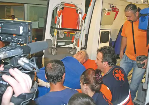 Poliţia: Adrian Năstase nu execută din pedeapsă cât timp se află la Spitalul Floreasca