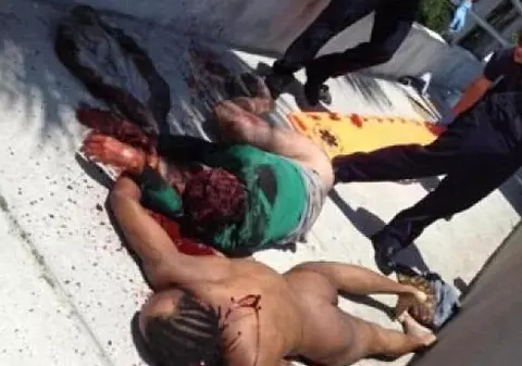 IMAGINEA care a ȘOCAT LUMEA! Canibalul din Miami zace MORT lângă victima în AGONIE, după ce i-a mâncat fața! FOTO +18