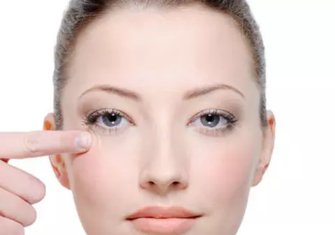 Fără injecţii, creme sau operaţii vei scăpa de riduri în doar 4 luni! Băutura astronauţilor face MINUNI!