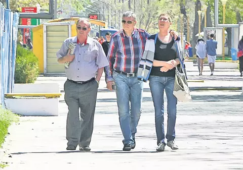 Mircea Sandu s-a întâlnit la Mamaia cu Viorel Stoica, renumit pentru chefurile pe care le organizează