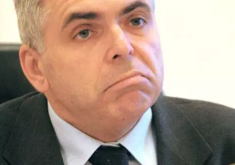 Cu toate că a fost filmat luând şpagă, eurodeputatul Adrian Severin scapă basma curată