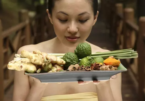 GHIDUL plantelor medicinale