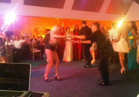 Torje s-a încins pe ringul de dans cu o dansatoare profesionistă | FOTO EXCLUSIV