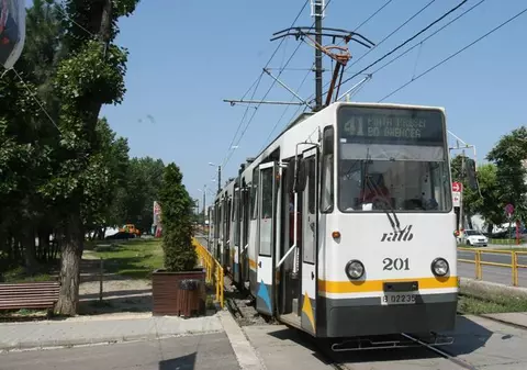 RATB vrea aer condiţionat în tramvaie