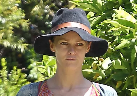 Părăsită de Johnny Depp, Vanessa Paradis vrea să-și cumpere o casă nouă | FOTO