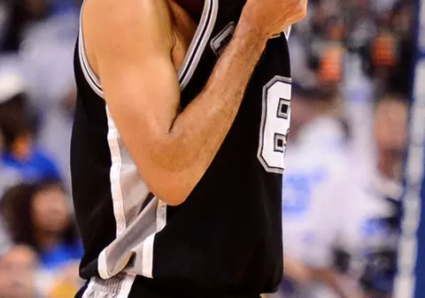 Victima colaterală în bătaia dintre rapperii Chris Brown şi Drake pentru Rihanna cere despăgubiri de 20 de milioane de dolari!