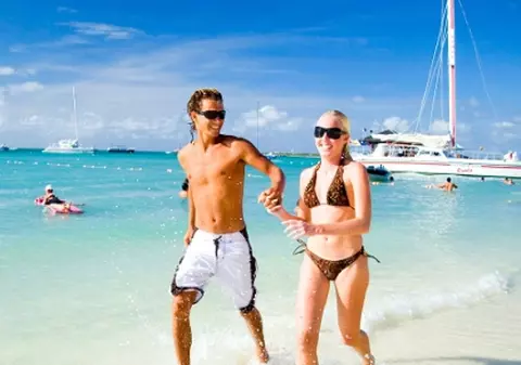 (P) EUROPA TRAVEL te răcorește cu prețuri ușoare!