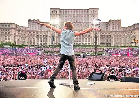 Bon Jovi se laudă cu pozele din România