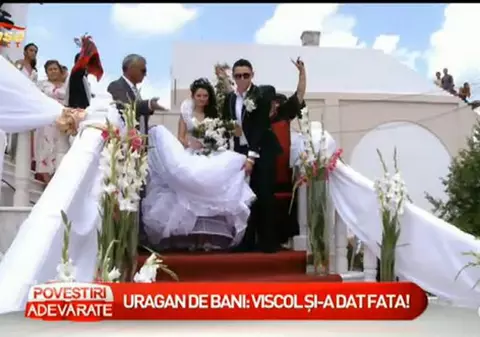 Nuntă cu mare fast în Lugoj unde bulibaşa si-a măritat nepoata! Mireasa a purtat o rochie de 35.000 de euro! FOTO