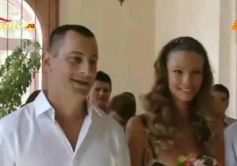 Actriţa Mădălina Drăghici s-a căsătorit civil | FOTO