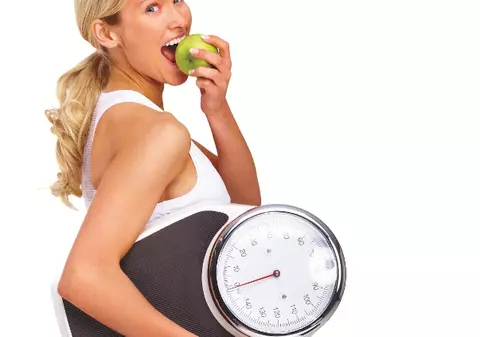 Află ce trebuie să mănânci pentru a-ţi reveni după naştere