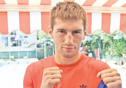 Respect, mașină și bani. Acestea sunt cele trei lucruri pe care boxerul Bogdan Juratoni vrea să le obţină la Londra